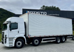 Volkswagen 30-330 Constellation Prime 8x2 - 2023 - Bau 9m - Apenas 90.741km