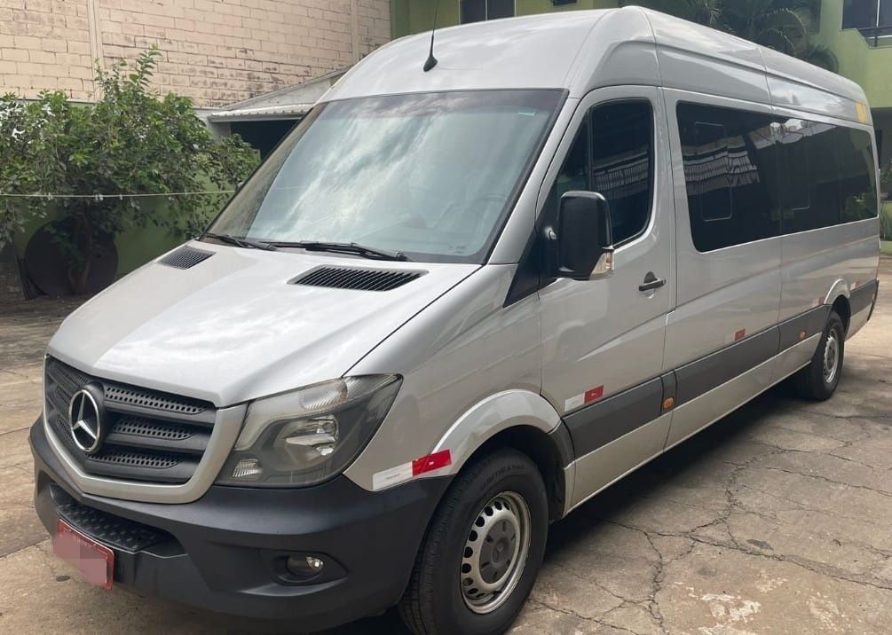 SPRINTER 415 CDI ANO 2017 LONGA EXEC MARTICAR JM COD.734