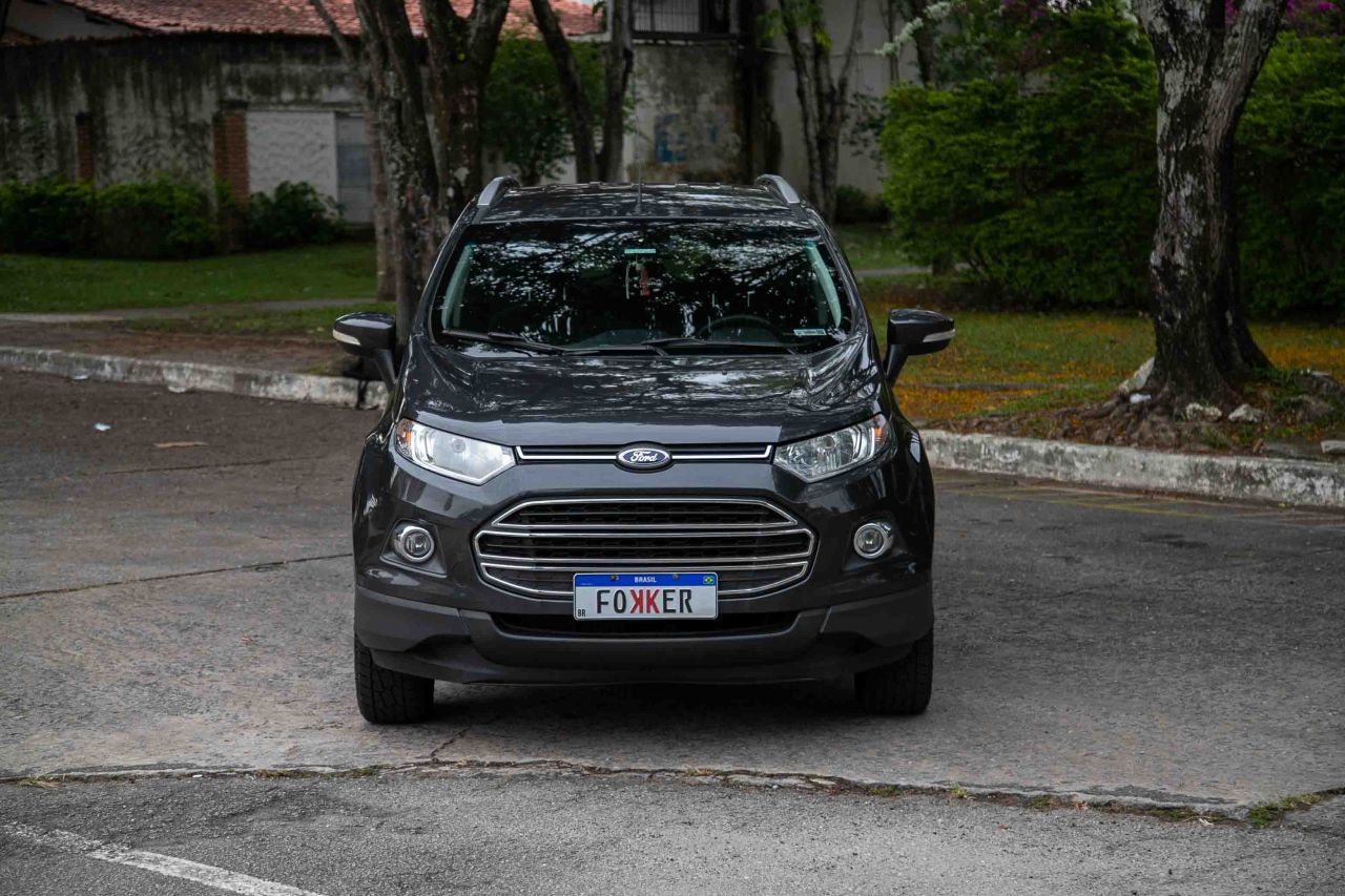 EcoSport TITANIUM 2.0 16V Flex 5p Aut.