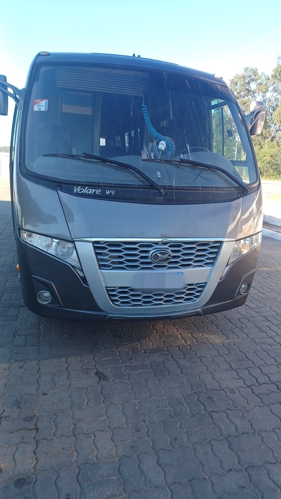 VOLARE W9 LIMOUSINE ANO 2012 JM COD.826