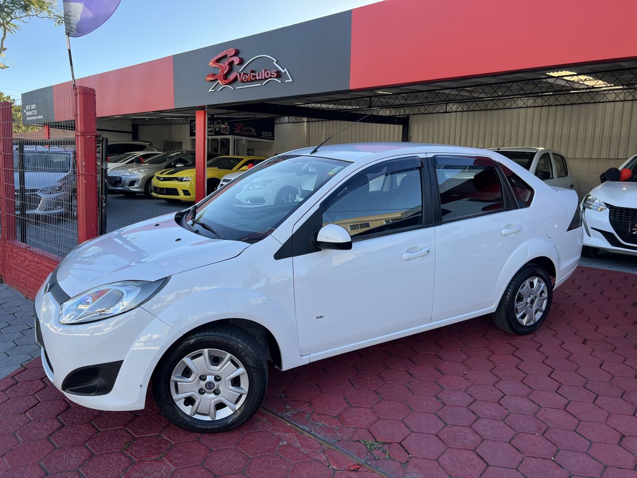 Fiesta Sedan SE 1.6 8V Flex 4p