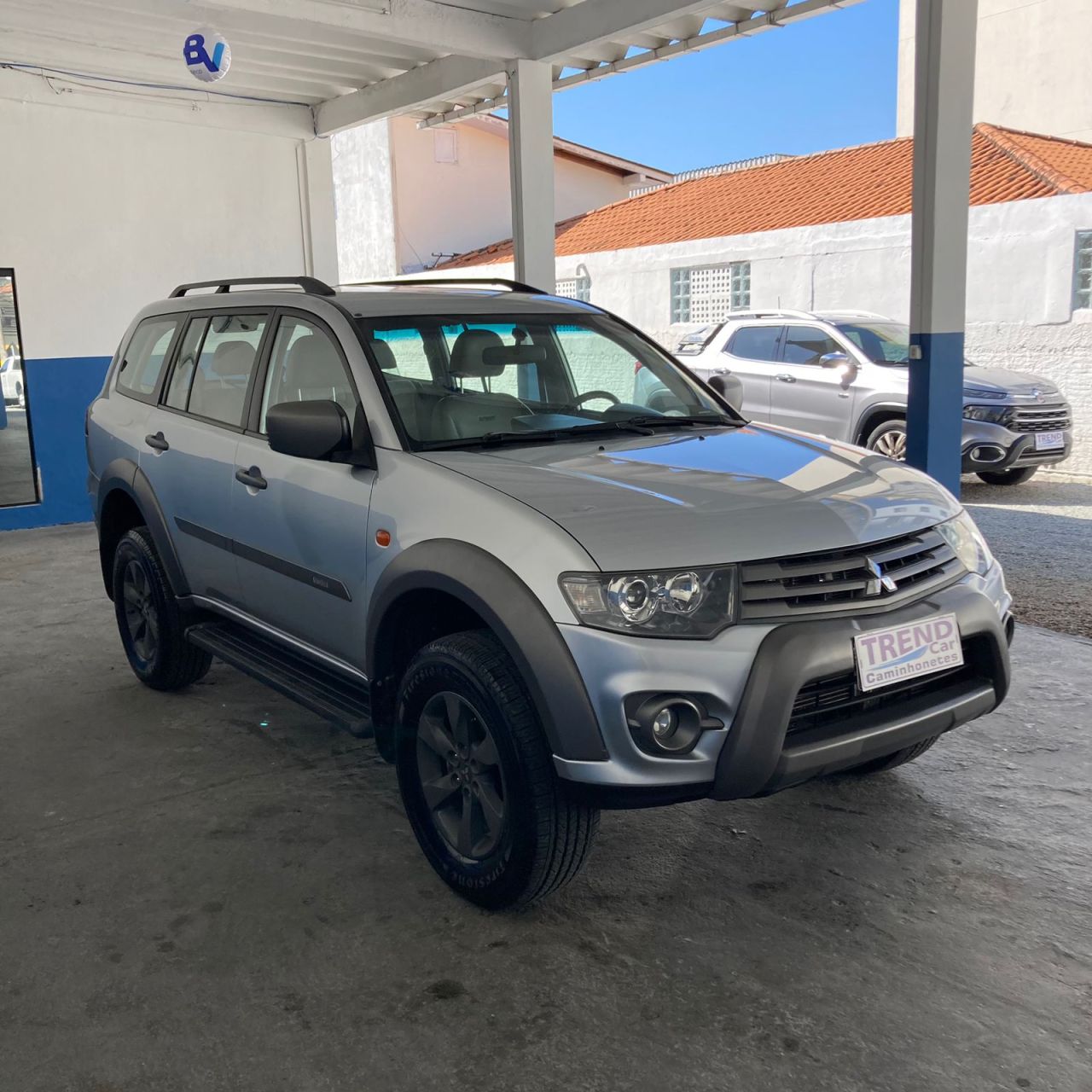 Pajero OUTDOOR 3.2 4x4 T.I. Dies.5p Aut.