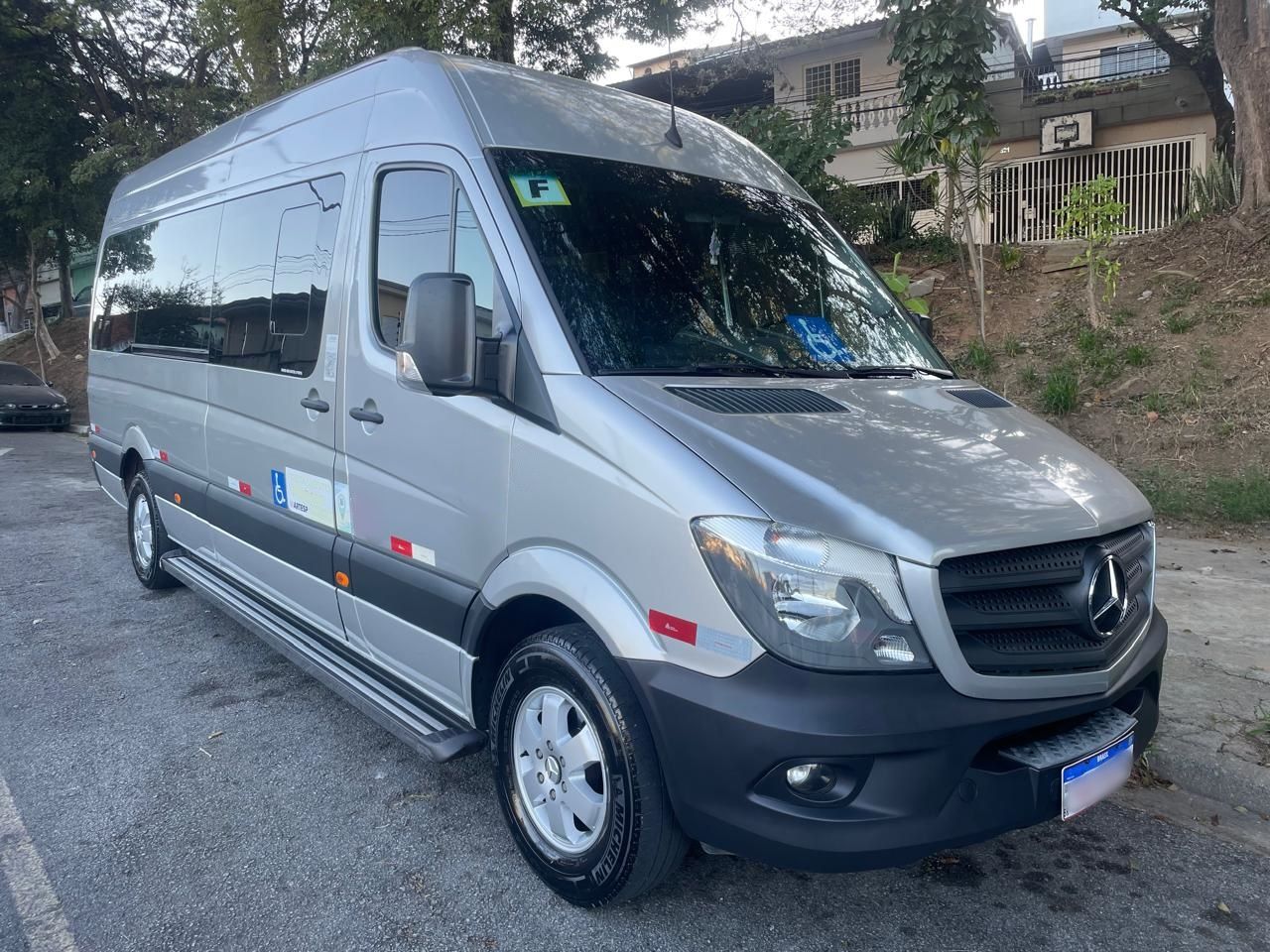 SPRINTER CDI 415 ANO 2019 LONGA EXECUTIVA JM COD.825