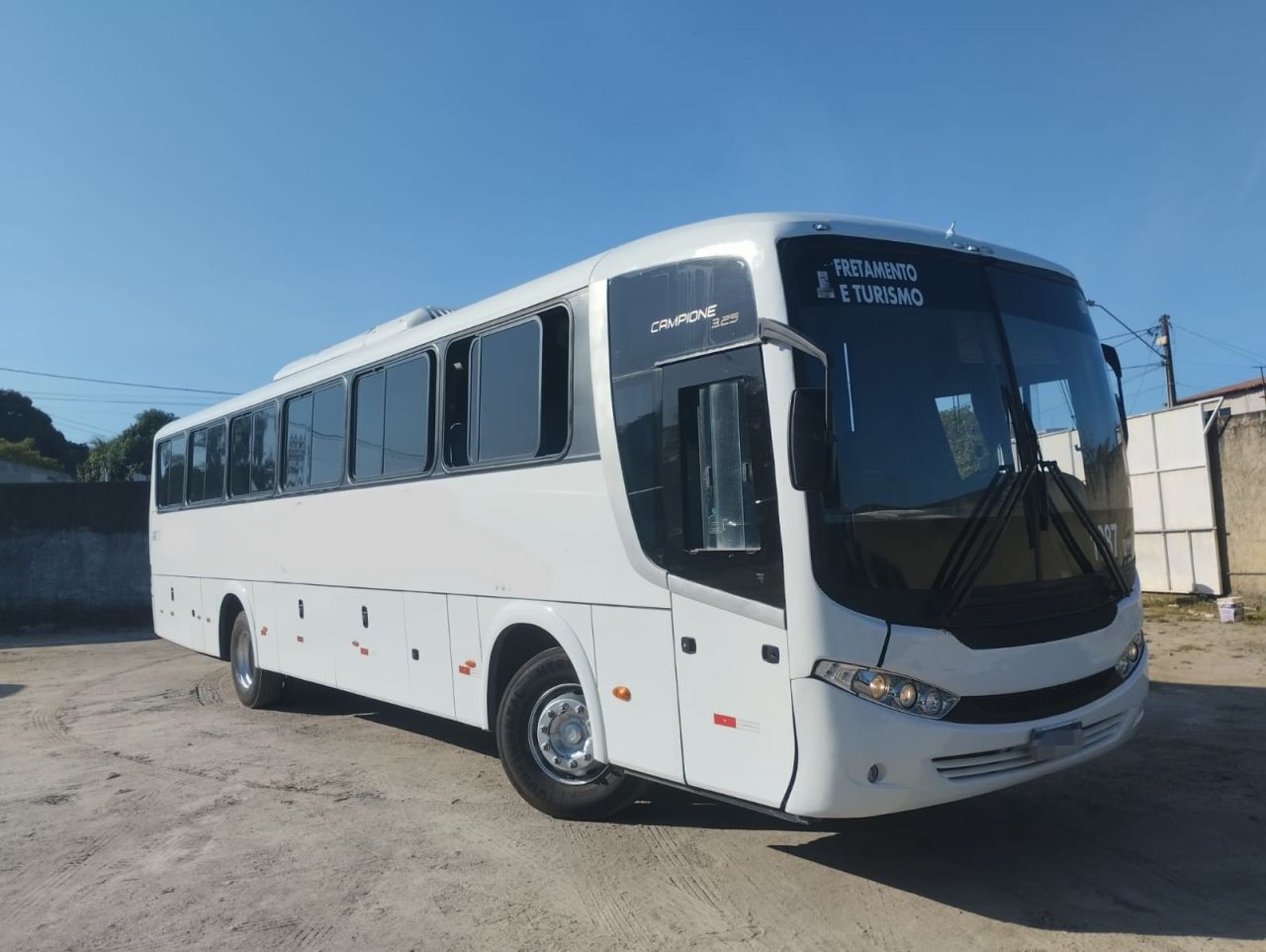 COMIL CAMPIONE 3.25 ANO 2012 VOLVO B270 F JM COD.745