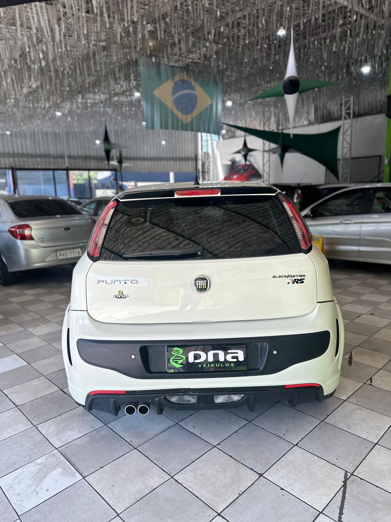 Punto BLACKMOTION Dual. 1.8 Flex 16v 5p