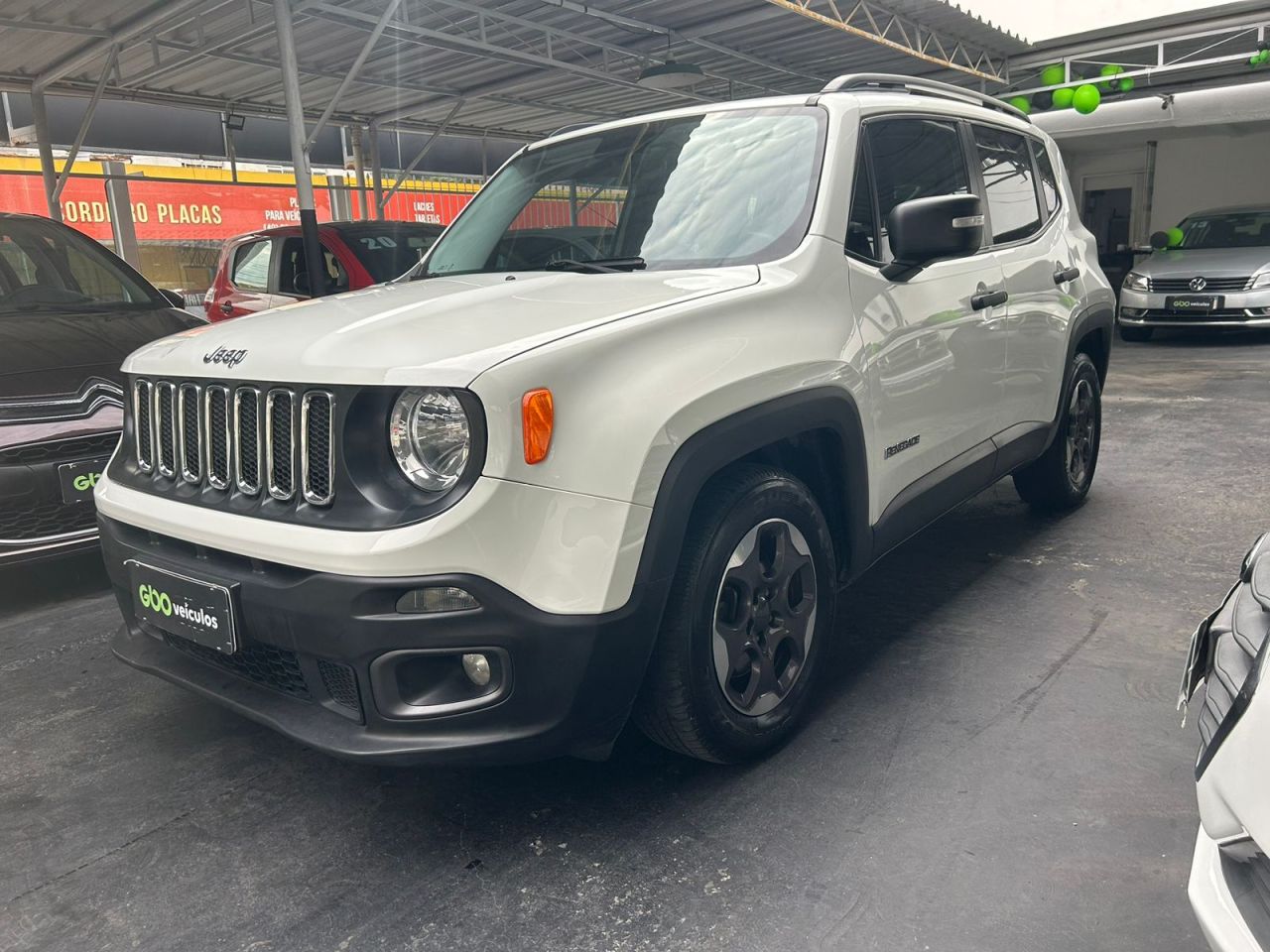 Renegade Sport 1.8 4x2 Flex 16V Aut.