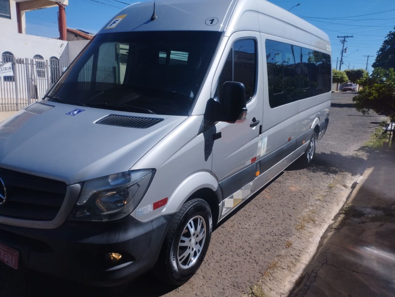 SPRINTER CDI 415 ANO 2019 EXECUTIVA JM COD.991