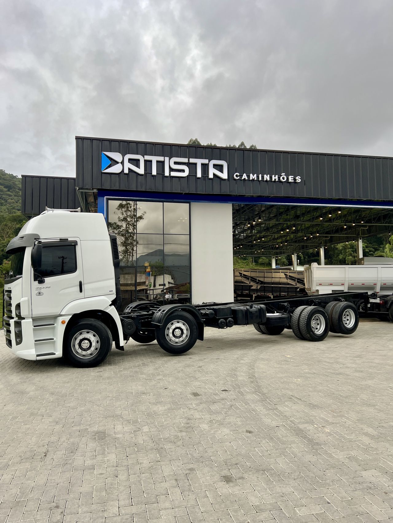 30-330 Constellation Prime 8x2 - 2023 - Chassi 9.5m - 257.600km