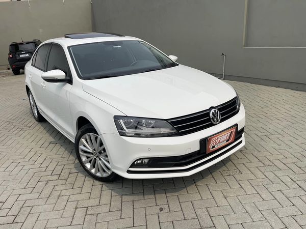 JETTA Comfortline 1.4 TSI 16V 4p Aut.