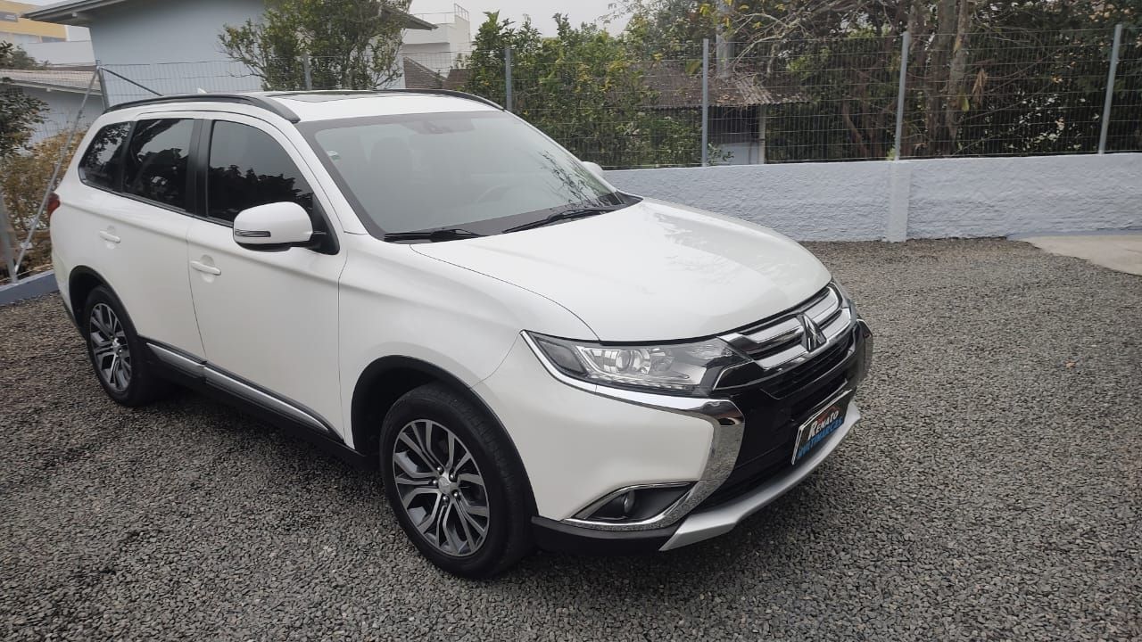 OUTLANDER 2.0 16V 160cv Aut.