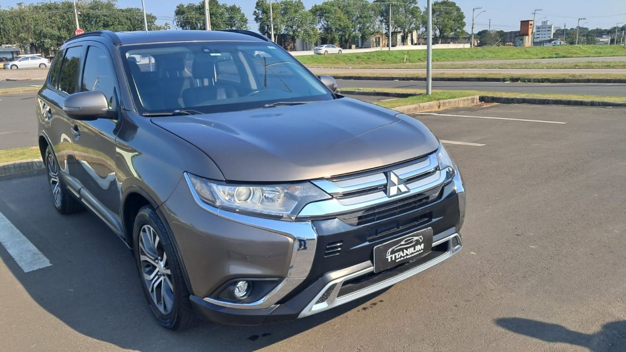 OUTLANDER 2.0 16V 160cv Aut.