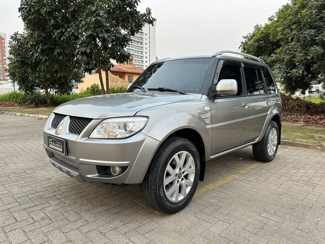 Pajero TR4 2.0 Flex 16V 4X2 Aut.