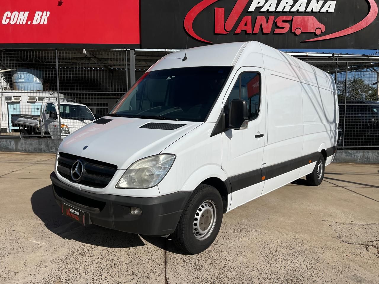 Sprinter 311 Furgao Extra Longa 16m³ 