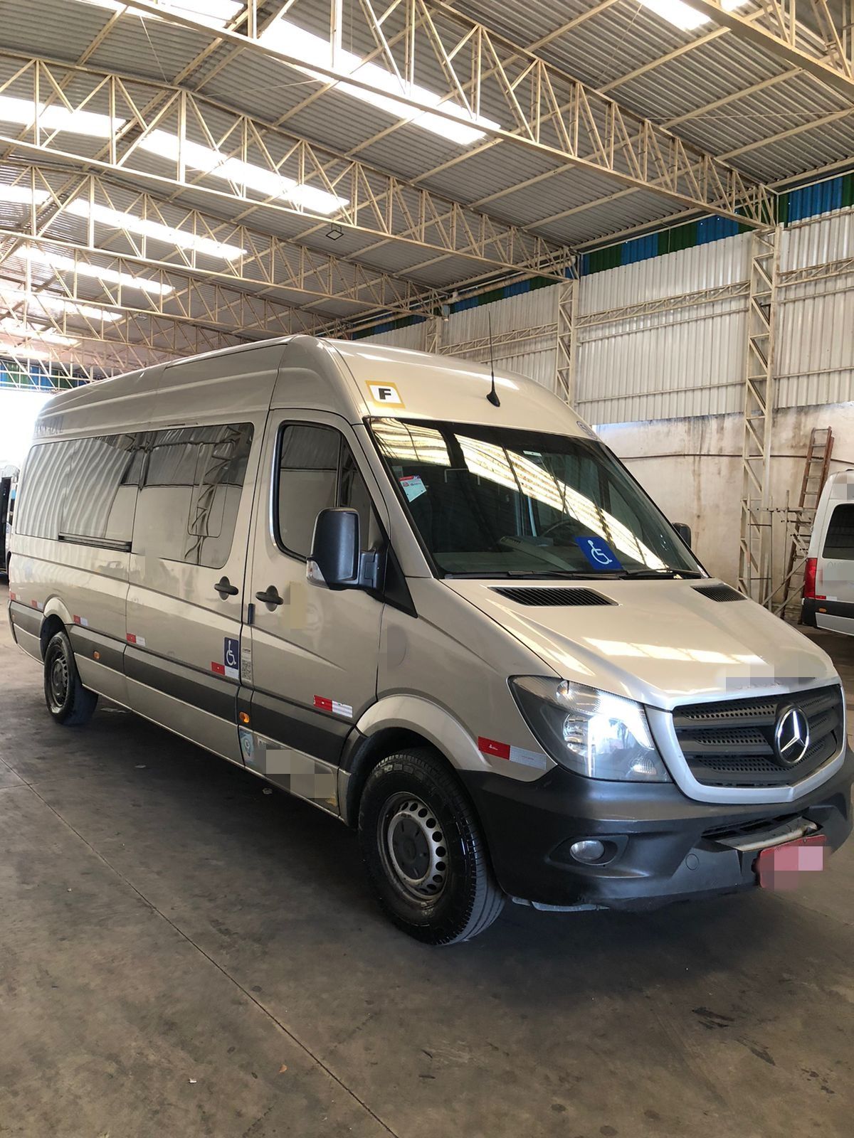 SPRINTER CDI 415 ANO 2019 EXECUTIVA JM COD.914