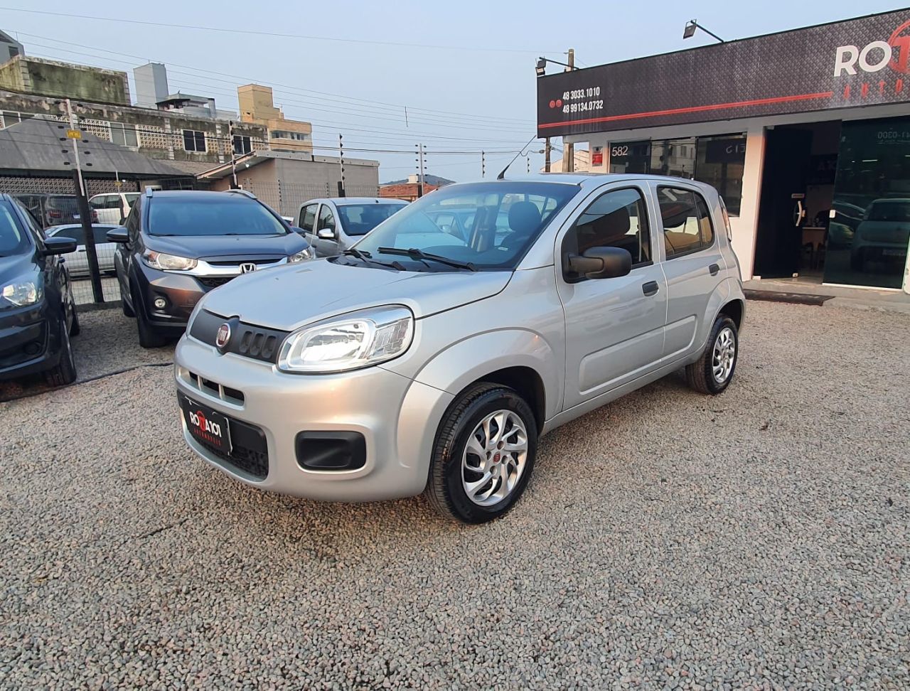 UNO ATTRACTIVE 1.0 2016 COM 79.000KM