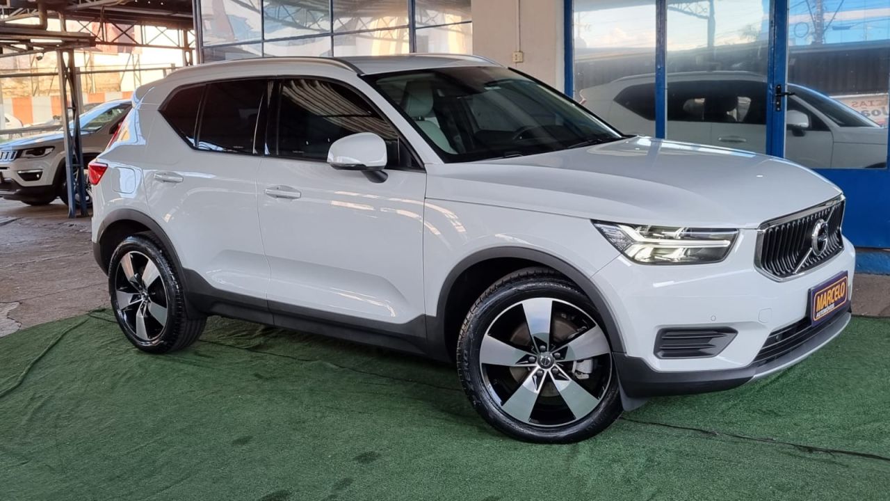 XC 40 T-5 MOMENTUM 2.0 252cv AWD