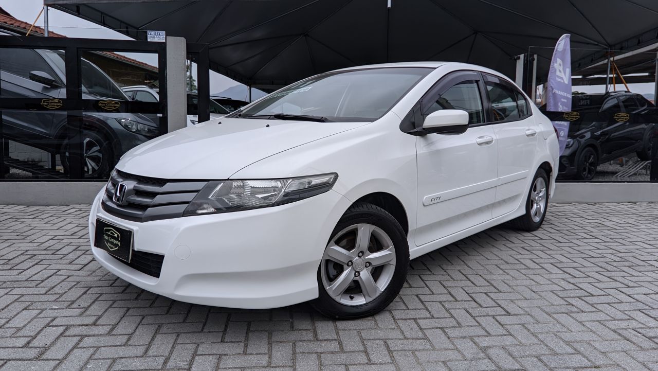 CITY Sedan LX 1.5 Flex 16V 4p Aut.