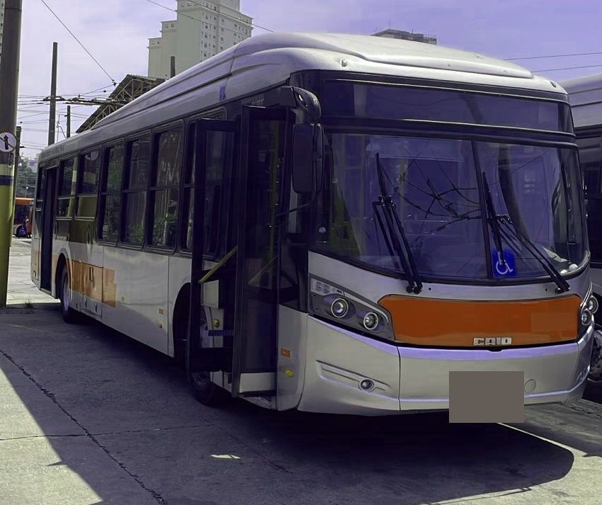 COMIL MILLENIUM BRT ANO 2015 M.BENZ 0500 JM COD.284