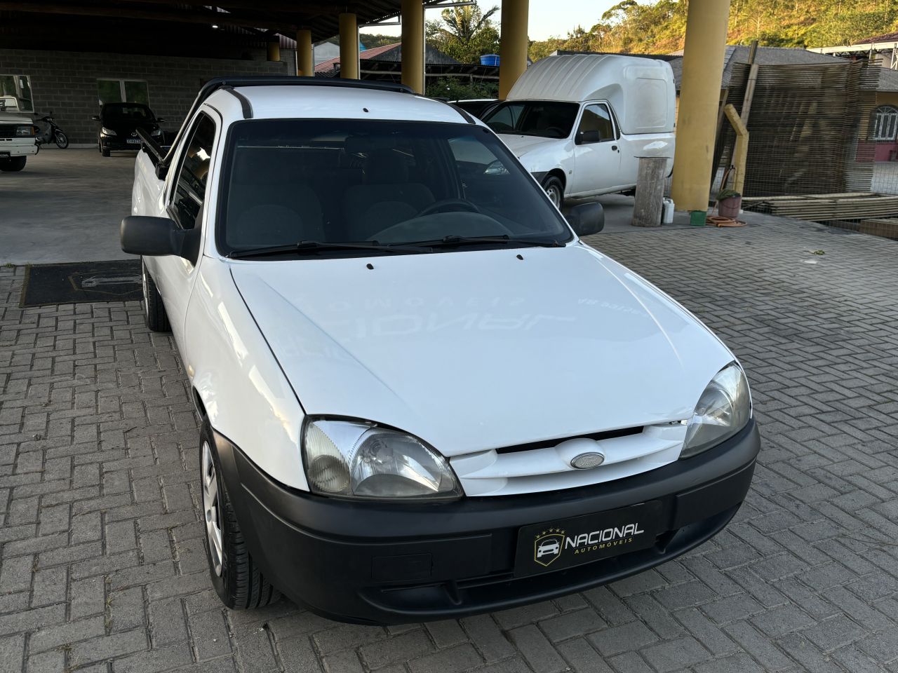 Courier 1.6 L/ 1.6 Flex