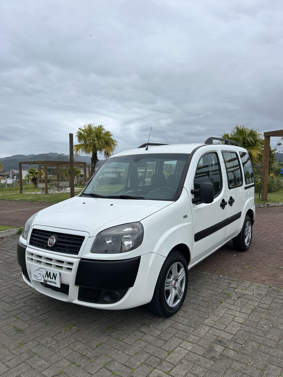 FIAT Doblo ESSENCE 1.8 Flex 16V 5p