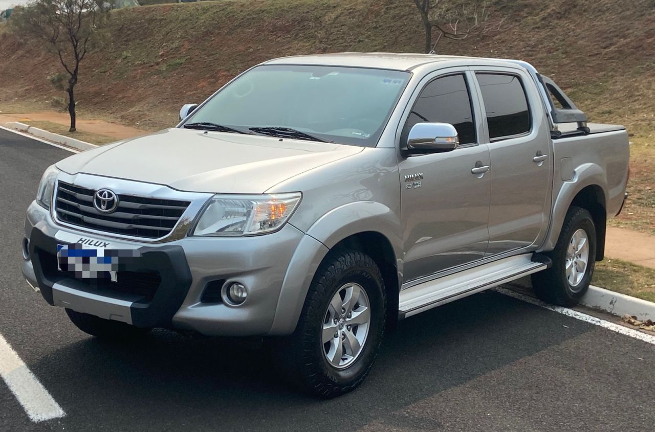 Hilux CD SRV 4x2 2.7 Flex 16V Aut.