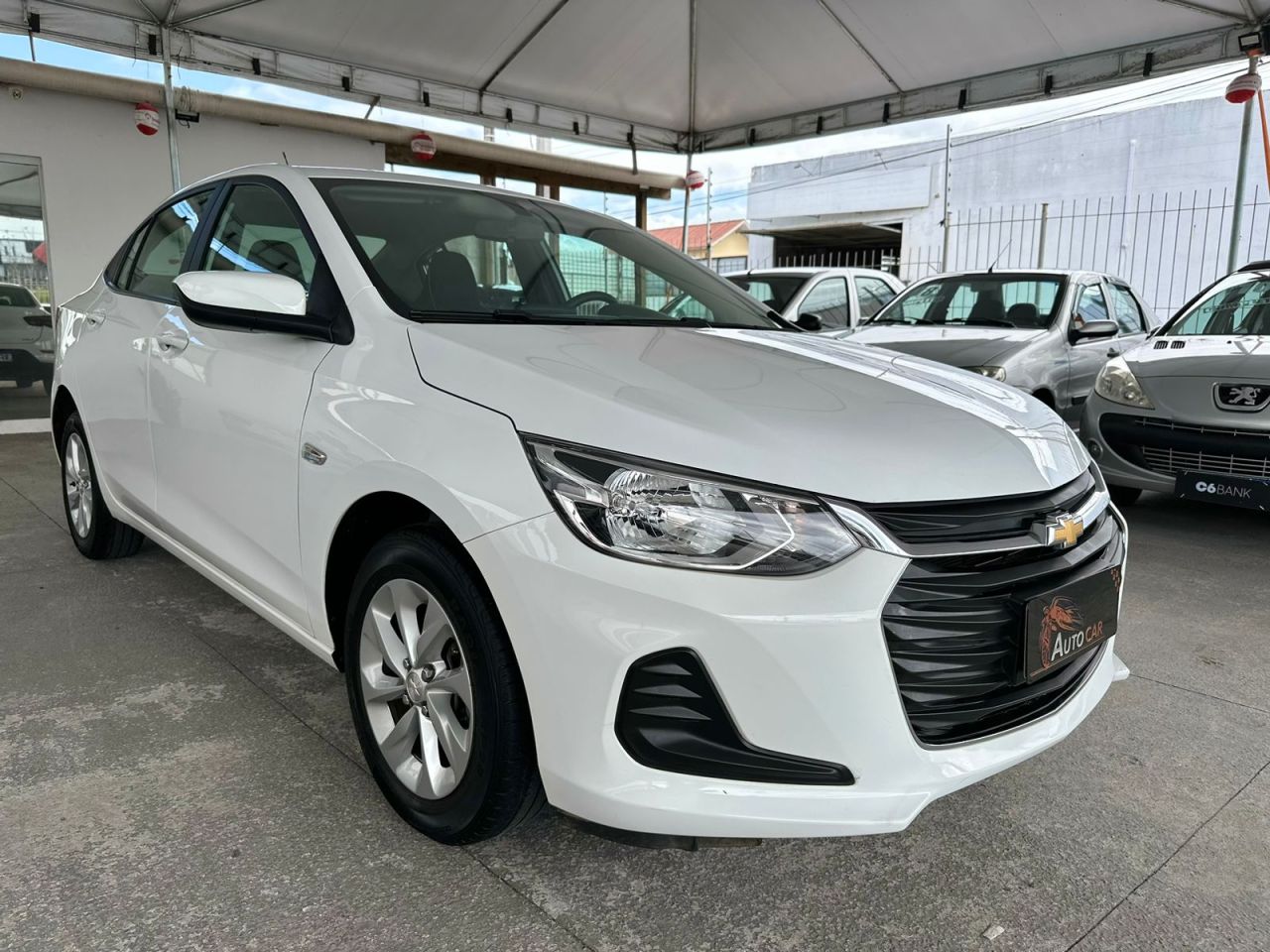 ONIX SEDAN Plus LT 1.0 12V Flex 4p Mec.