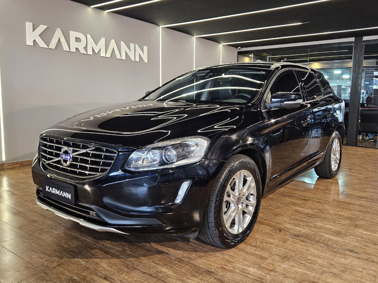 XC 60 2.0 T5  5p