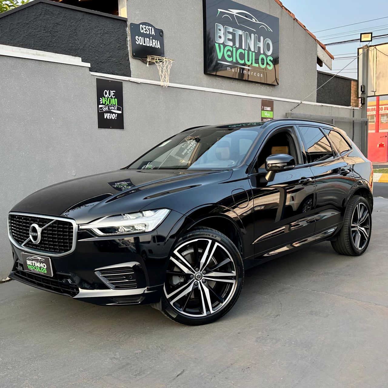 XC 60 T-8 R-DESIGN 2.0 (Hibrido)