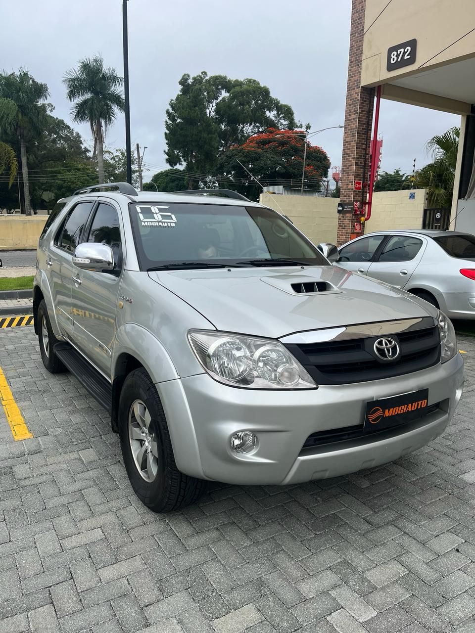 Hilux SW4 SRV D4-D 4x4 3.0 TDI Dies. Aut