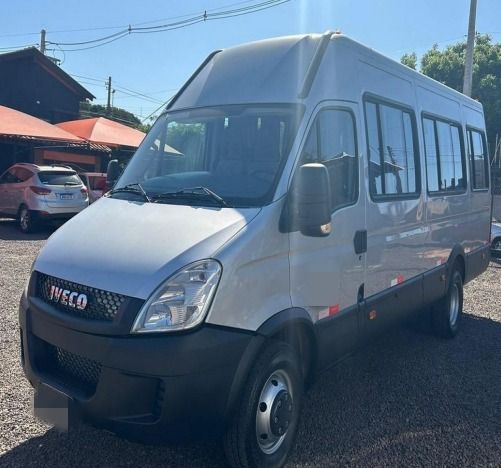 IVECO DAILY ANO 2018 EXECUTIVA JM COD.857