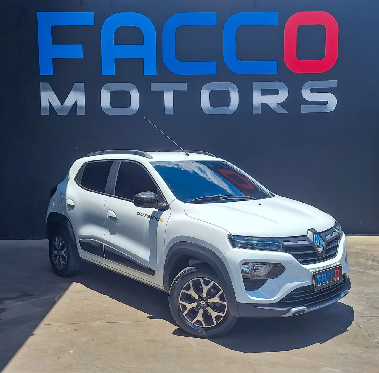 KWID OUTSIDER 1.0 Flex 12V 5p Mec.