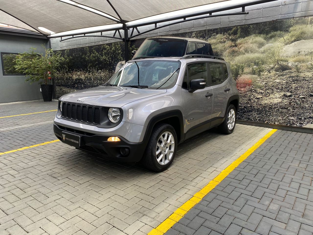 Renegade Sport 1.8 4x2 Flex 16V Aut.