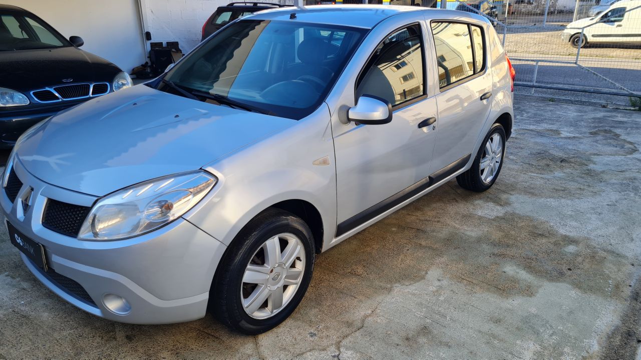 SANDERO Expression Hi-Flex 1.6 8V 5p